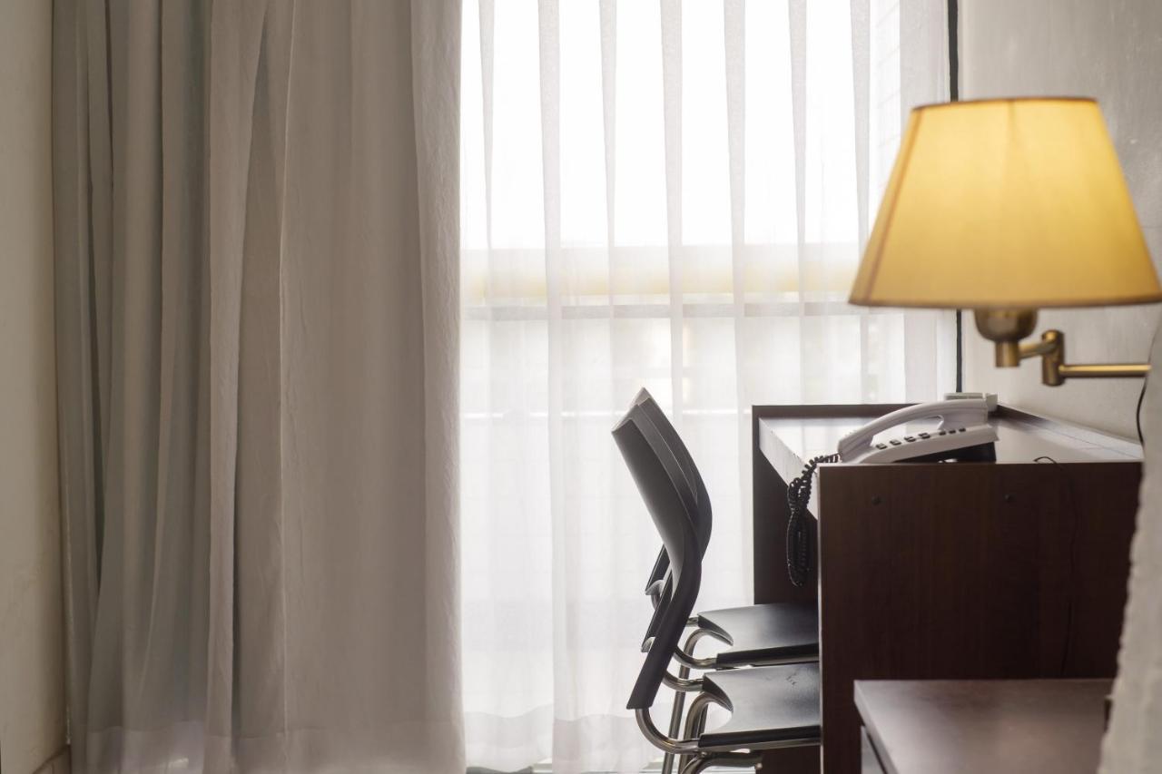 Ibituruna Center Hotel ゴベルナドール・バラダレス エクステリア 写真