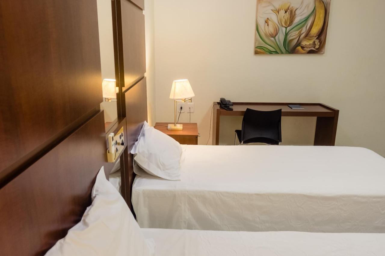 Ibituruna Center Hotel ゴベルナドール・バラダレス エクステリア 写真